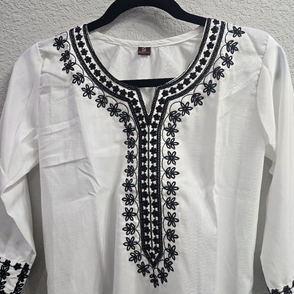 Indian kurta bottom set - Picture 2 of 4